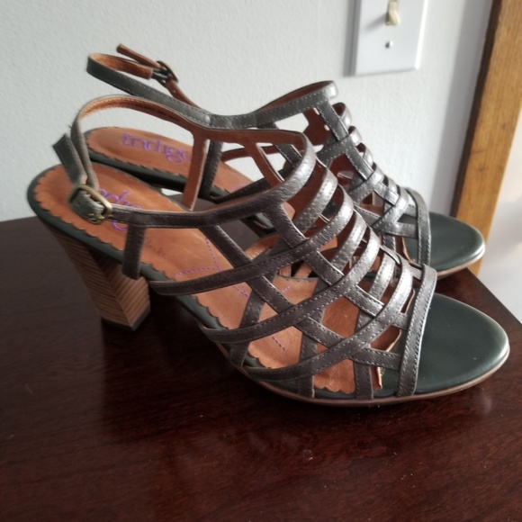 clarks lace up sandals